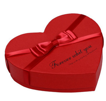 Heart-shaped Chocolate Hift Box